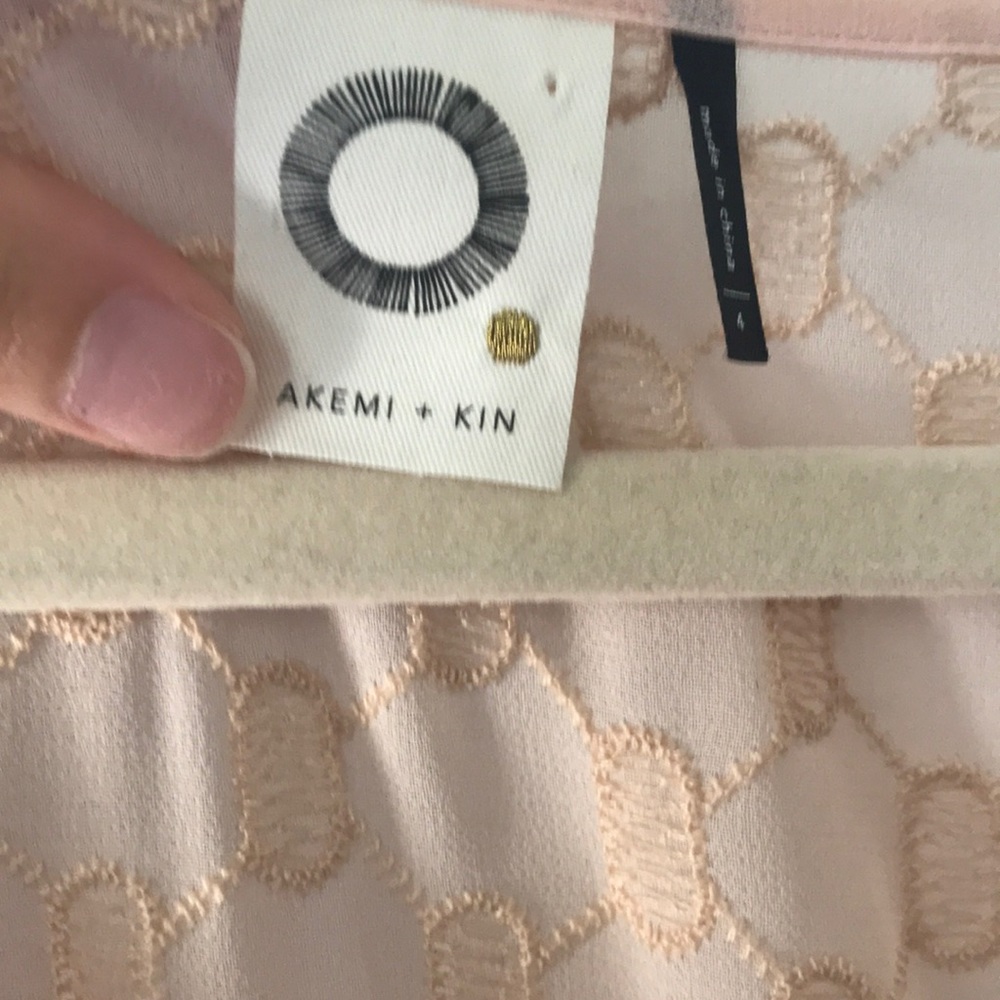 Akemi + Kin Dress - Picture 2 of 5